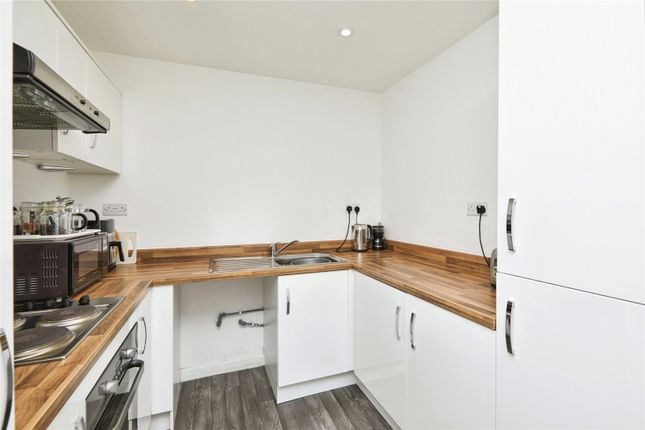 Apartment, Derby photo 4