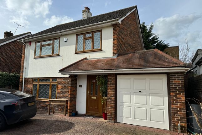 Thumbnail Detached house to rent in Hemnall Street, Epping