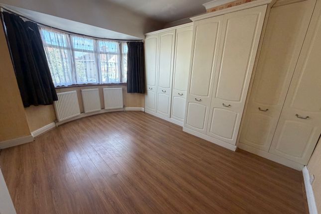 31, Abercorn Crescent, Harrow photo 5