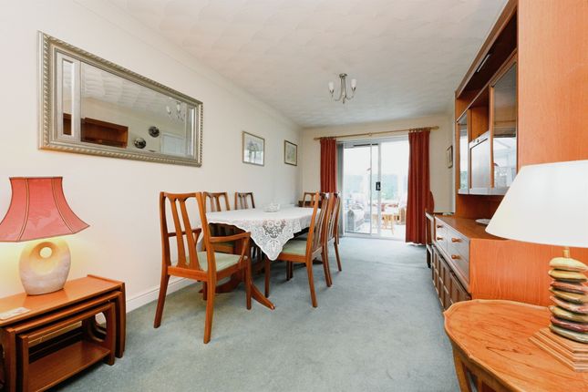 28, Greenwich Close, Downham Market photo 3