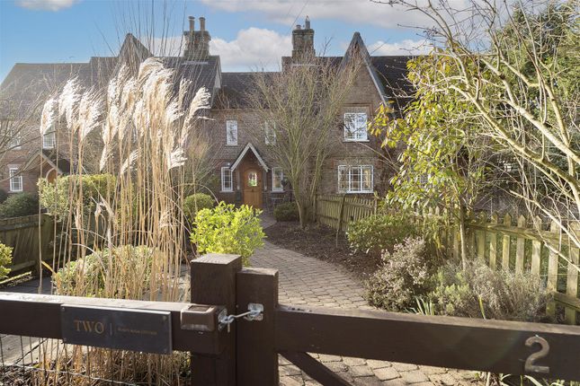 2-bed house on 2 Windy Nook Cottages,, Bower Heath Lane, Harpenden, £695,000