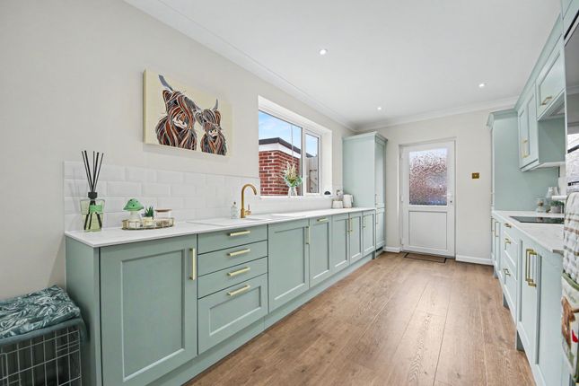 3 Garrick Gardens, Southampton photo 2