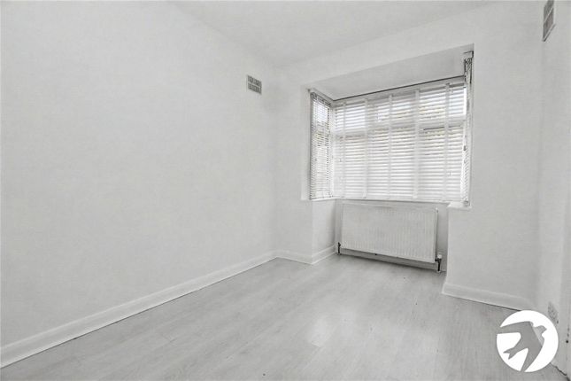 69, Martens Avenue, Bexleyheath photo 4