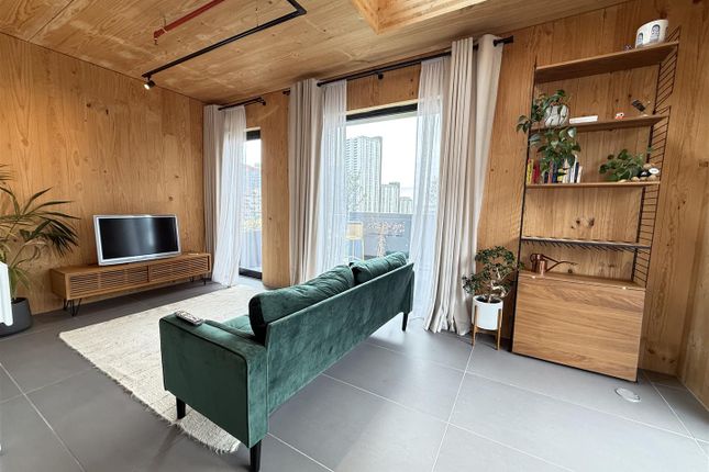 Apt 9, 1 Keepers Quay, Manchester photo 2