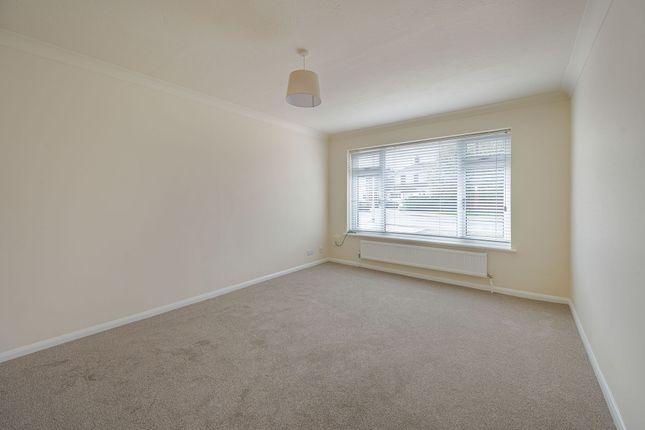 27 Oak Crescent, Boston photo 2