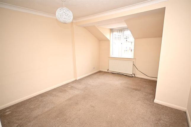 6 Weston House, Reading Road, Hook photo 3