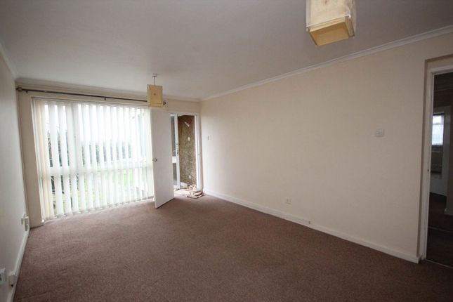 252, Woodway Lane, Coventry photo 2
