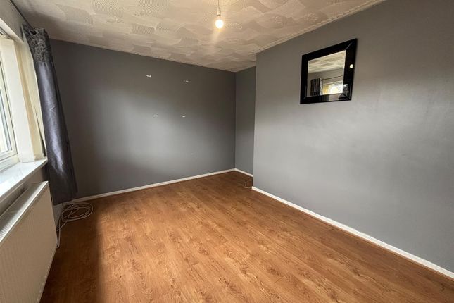 24, Oak Road, Merthyr Tydfil photo 3