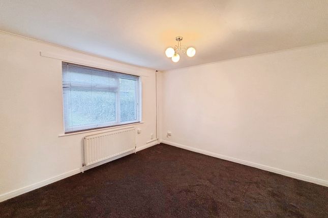 8, Newlands, Durham photo 2