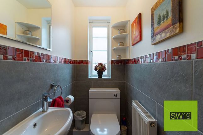 Town house for sale in South Road, London