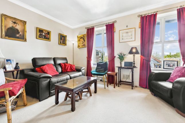 Flat 6, Broomleigh,, Booth Road, Greater Manchester photo 4