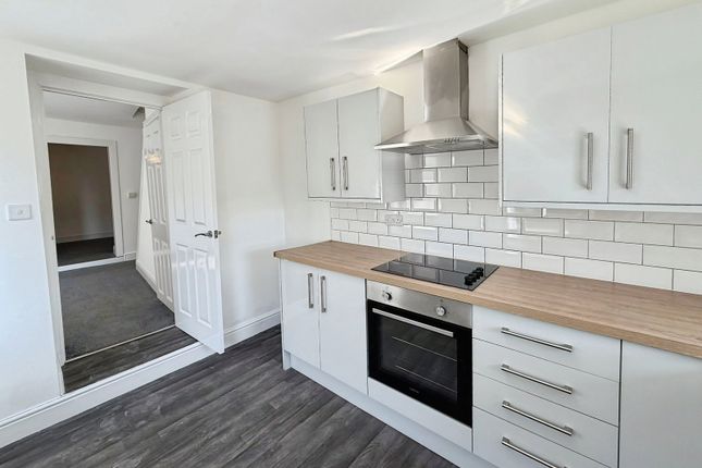 10, Lynn Street, Swansea photo 4