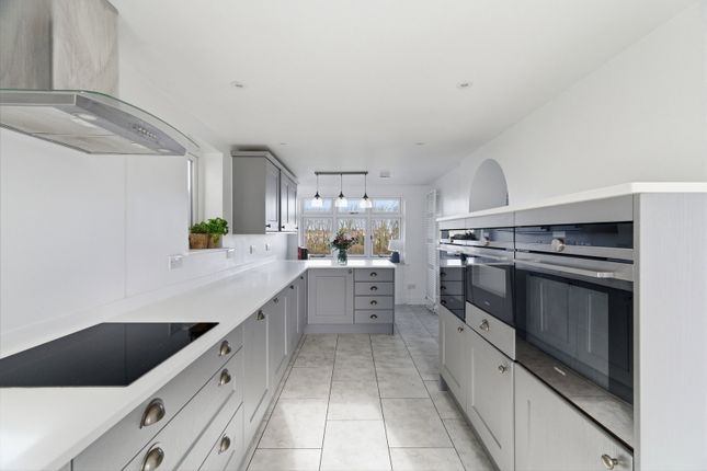 The Manse, 57 Wicken Road, Saffron Walden photo 3