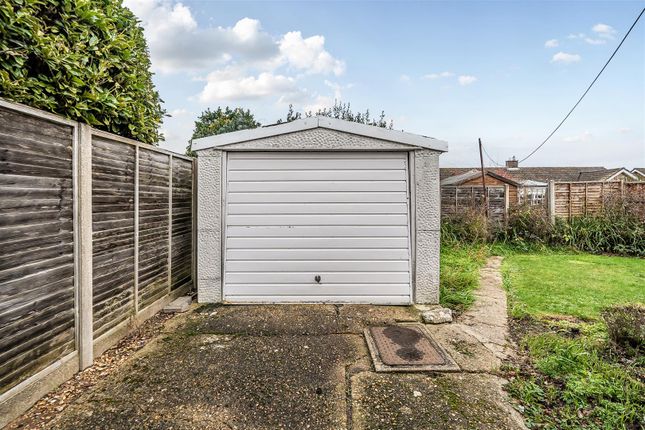 25, Madden Close, Gosport photo 4