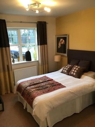 49, Woolcombers Way, Bradford photo 5