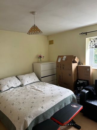 40b, Hyde Park Avenue, Winchmore Hill photo 5