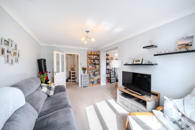 6 meads court, Bulwark Avenue, Chepstow photo 4