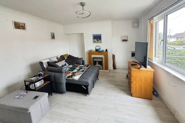 61 Parc Wern, Neath photo 2