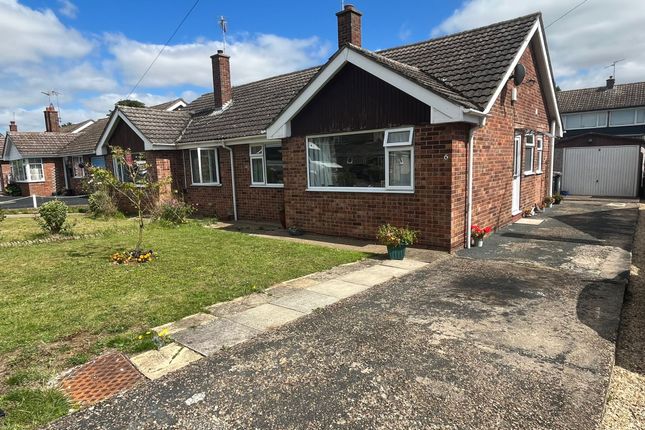 Bungalow for sale in Hawthorn Close, Ruskington, Sleaford