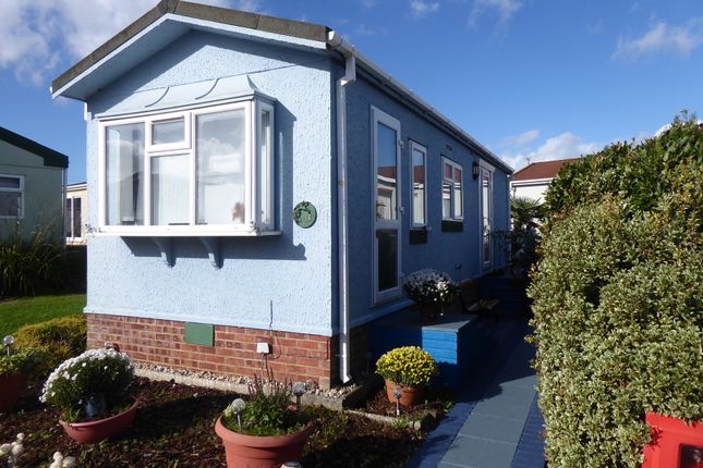 1-bed caravan on Dengrove Park, Shalloak Road, Broad Oak, Canterbury, £77,500