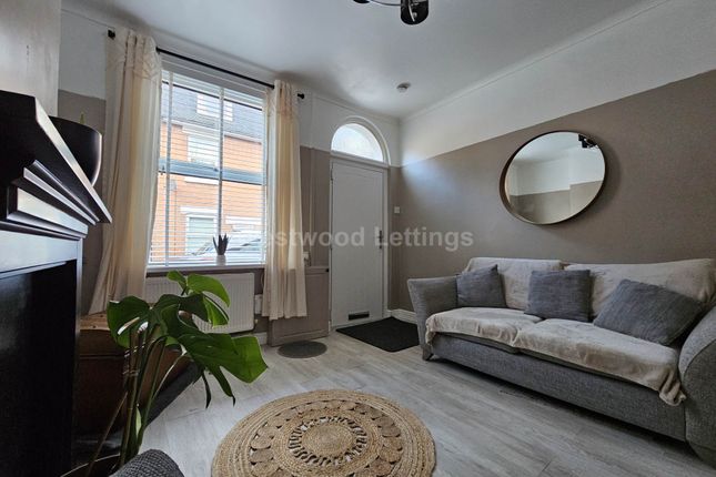 39, Chorley Street, Leek photo 2