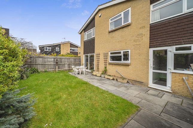 38, Buckles Close, Cheltenham photo 3