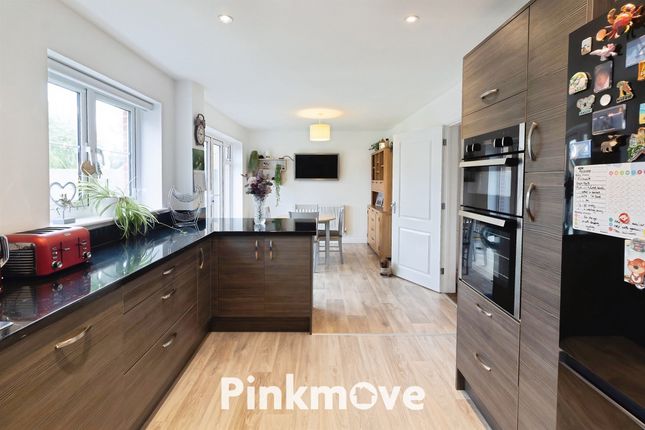 4-bed house on 19, Arrow Close, Newport, £400,000