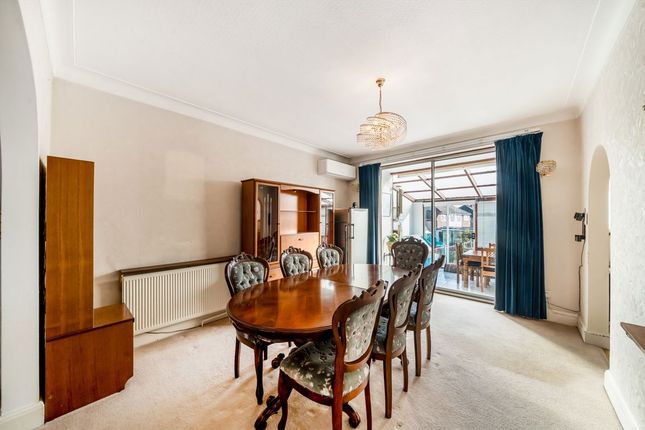 2, Arnos Road, London photo 3