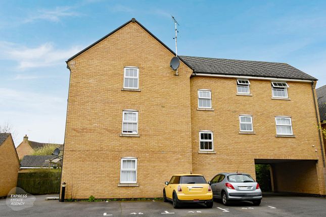 Flat for sale in Crackthorne Drive, Rugby