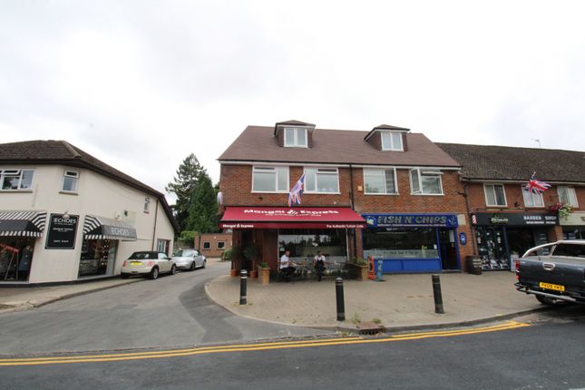Flat 4, St Christopher House, Nightingales Corner, Little Chalfont, Amersham photo 5