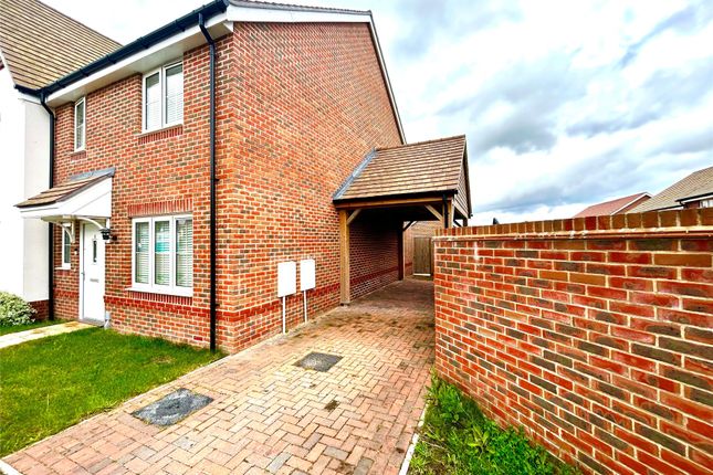 Thumbnail Semi-detached house to rent in Goddard Crescent, Wokingham, Berkshire