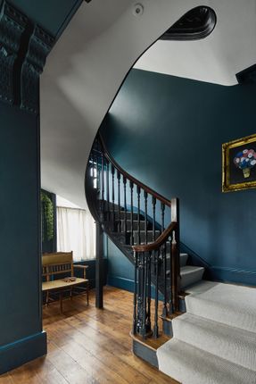109, Strawberry Vale, London photo 4