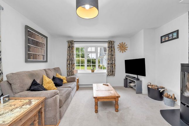 19, Hornbeam Drive, Bury St. Edmunds photo 4