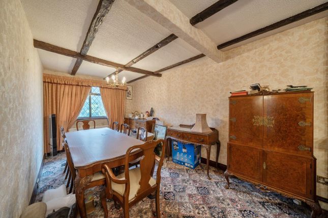 99, Chiltern Avenue, Bushey photo 4