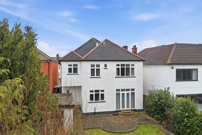 27, Claremont Gardens, Upminster photo 3