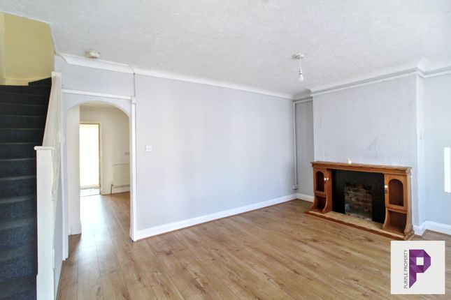 70, Castlemaine Avenue, Gillingham photo 4