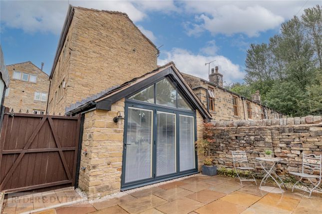 St. Anne's Cottage,, St. Anne's Square, Saddleworth photo 2