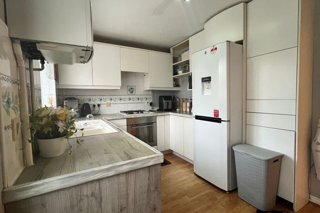 14, Bennett Close, Crewe photo 4