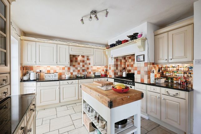 14, Bewsbury Cross Lane, Dover photo 2