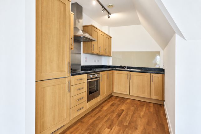 8 Welch Way, Witney photo 4