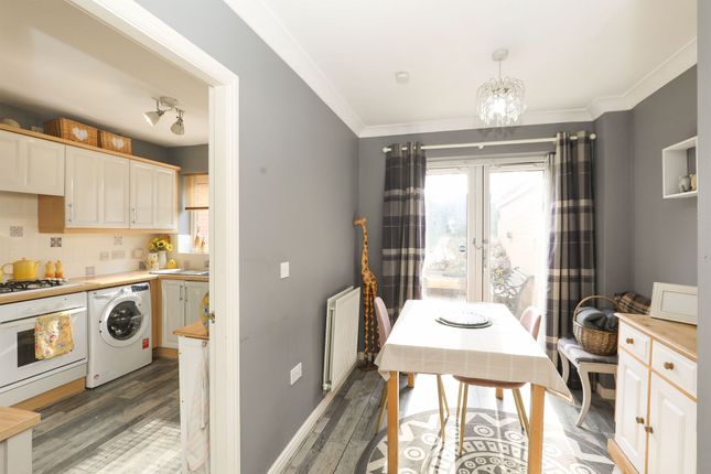 58 Ashton Road, Chesterfield photo 3