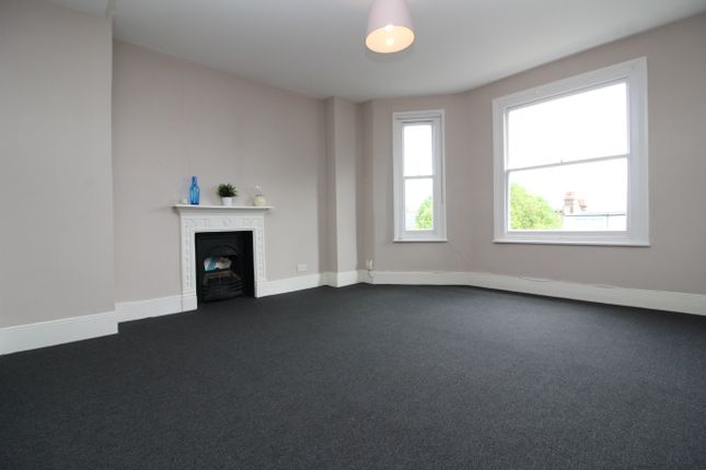 Flat to rent in Coniston Road, Muswell Hill, London