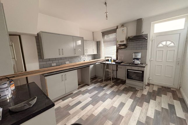 31, Norwood Road, SHIPLEY photo 2