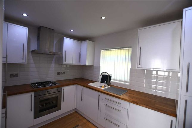 70, Berkeley Gardens, London photo 4