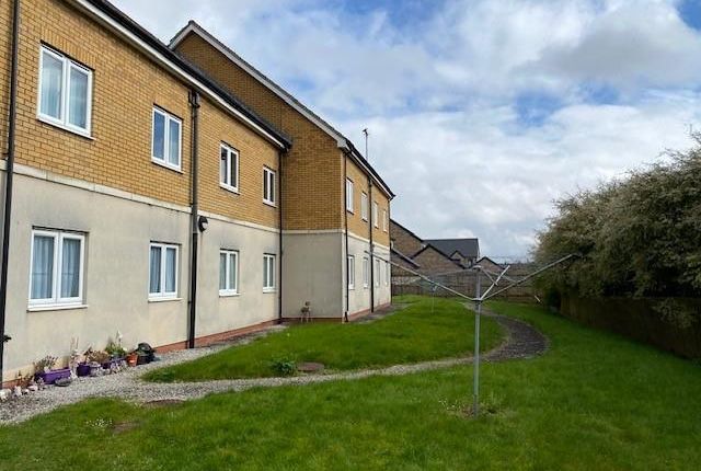 Flat for sale in Walmsley Court, Gilberdyke, Brough