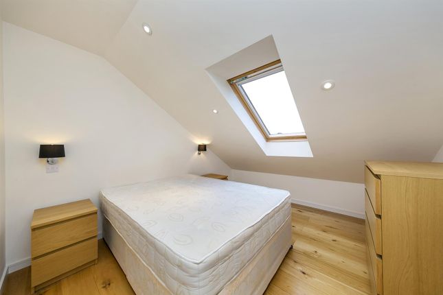 Southfield Road, London photo 4