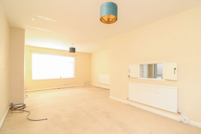 17, Cuthbert Road, Westgate-On-Sea photo 4