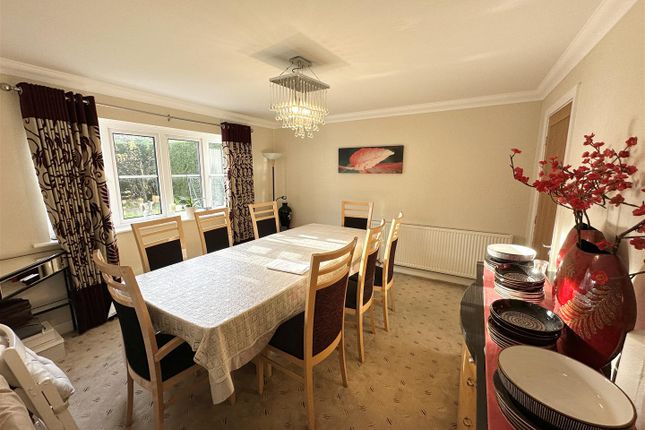 2, Harrow Close, Wilmslow photo 3