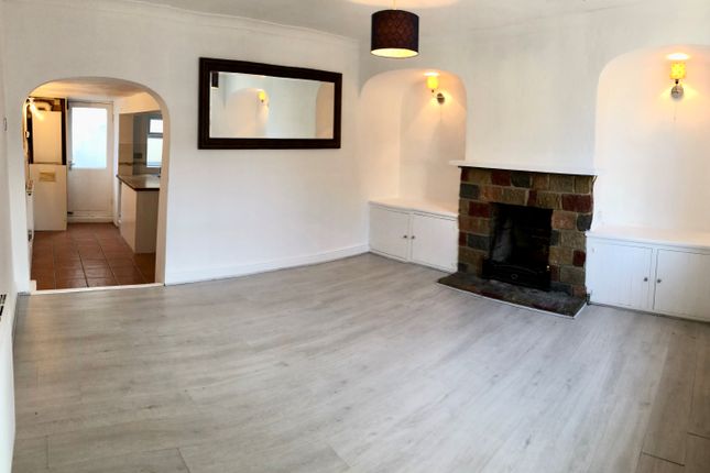 25, Kent Square, Great Yarmouth photo 5