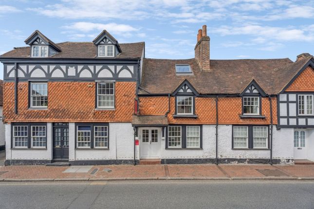 1-bed flat on Flat 6, The Old Red Lion, Great Missenden, £315,000